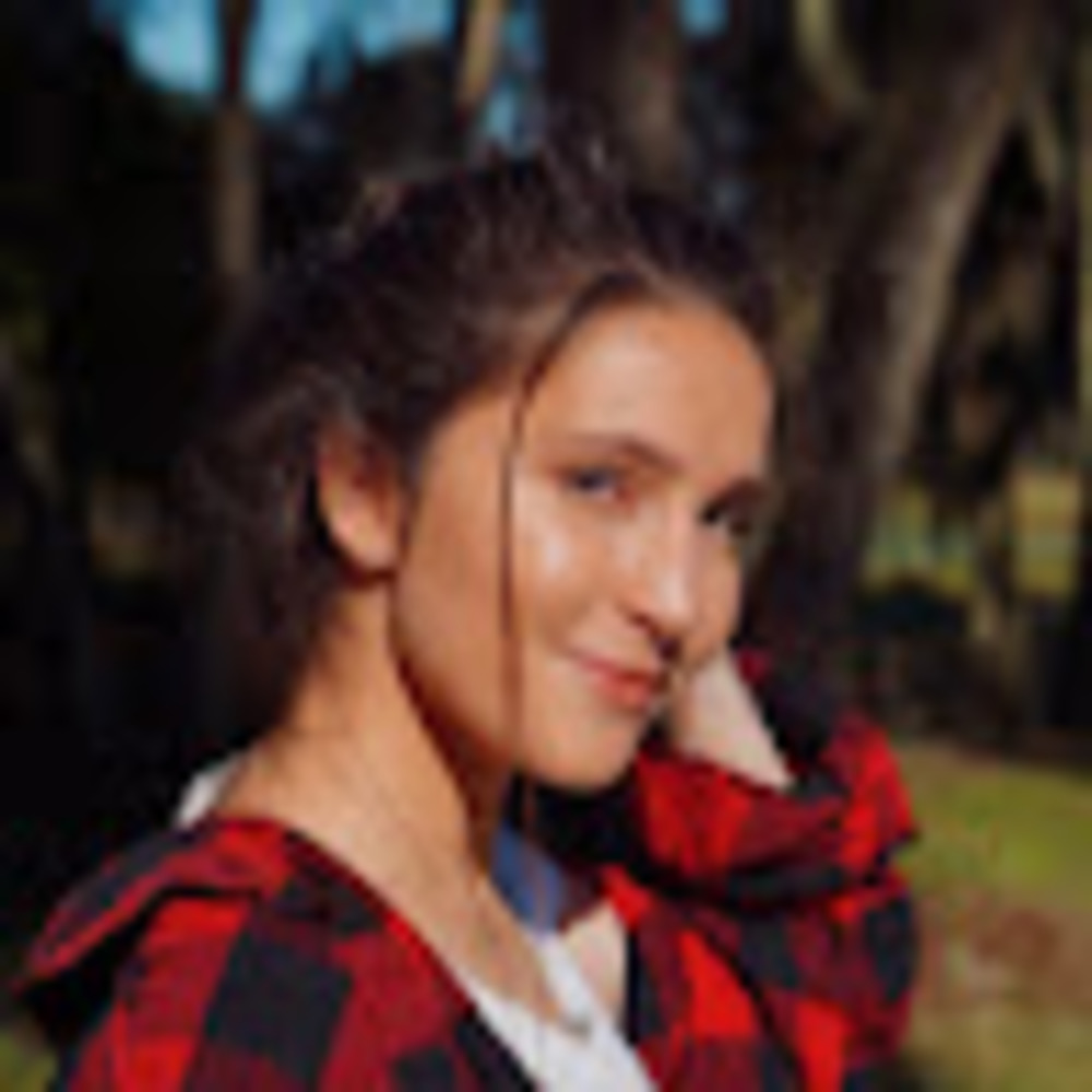 Meet your Posher, Mia